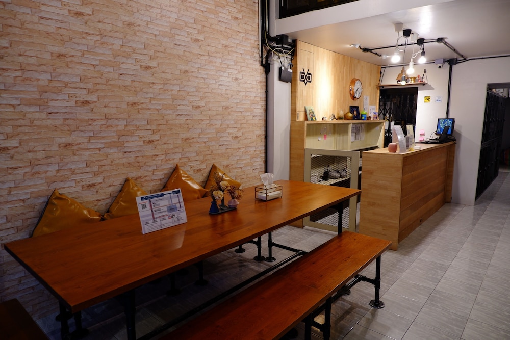 Sleep Owl Hostel 3/37