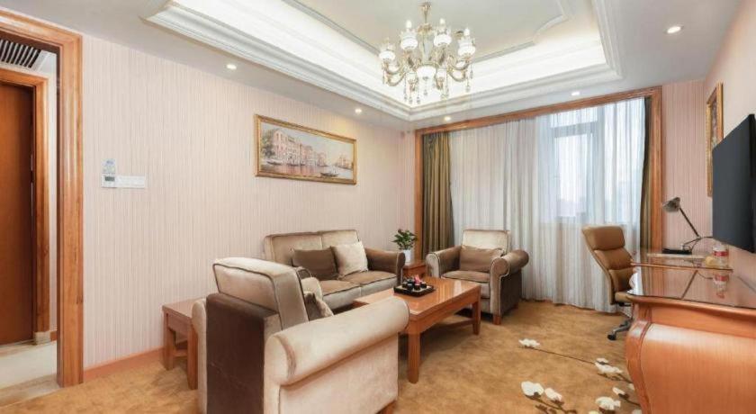 Vienna International Hotel (Wuhan Yellow Crane Tower) 29/50