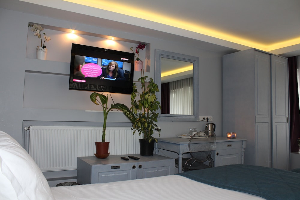 Santa Lucia Hotel 46/50