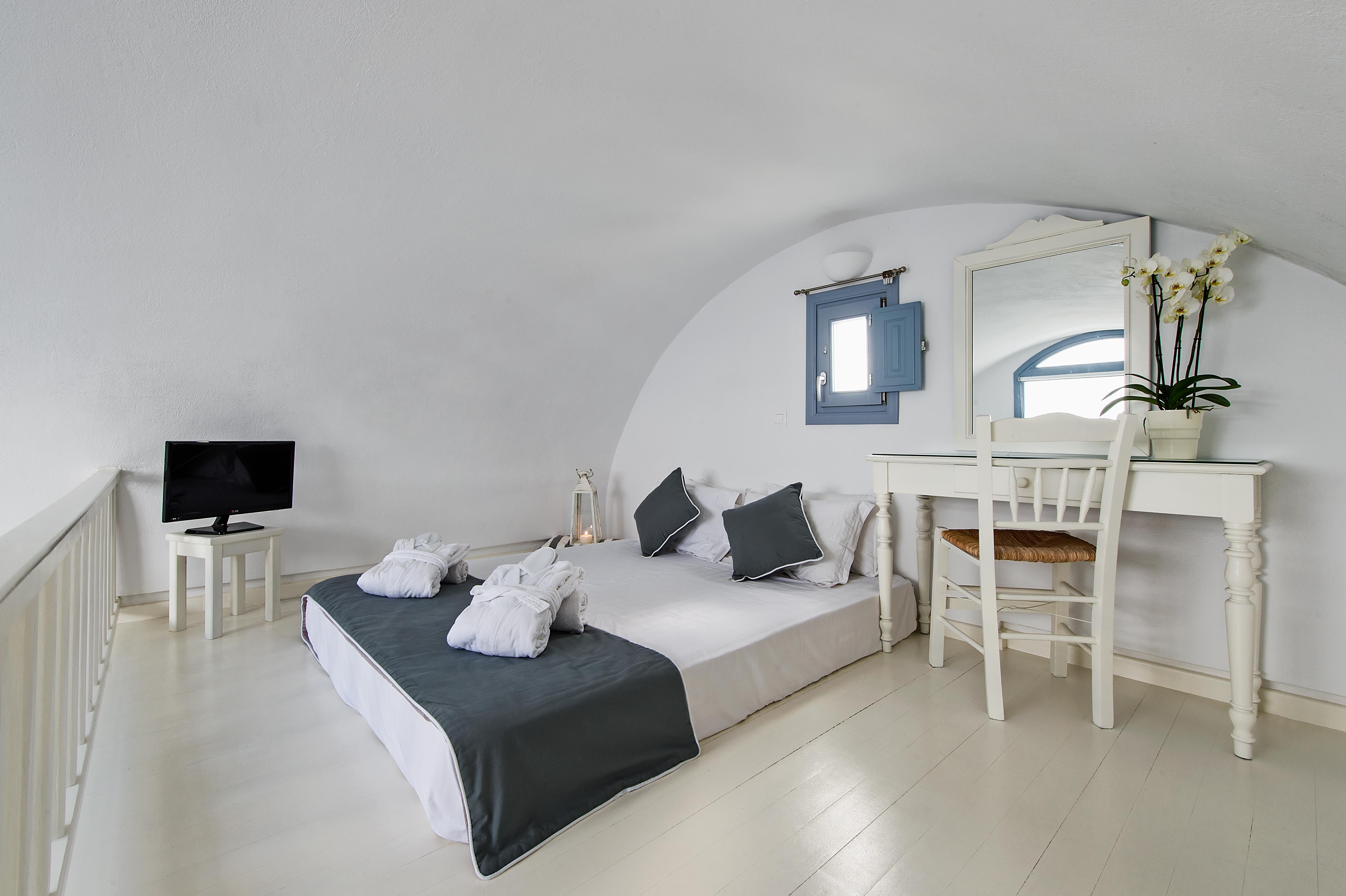 Executive, Suite