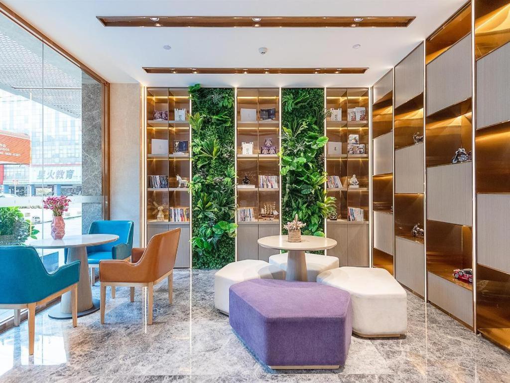 Lavande Hotel (Zhongshan Shiqi Daxin Xinduhui,North of Zhongshan Railway Station) 30/46