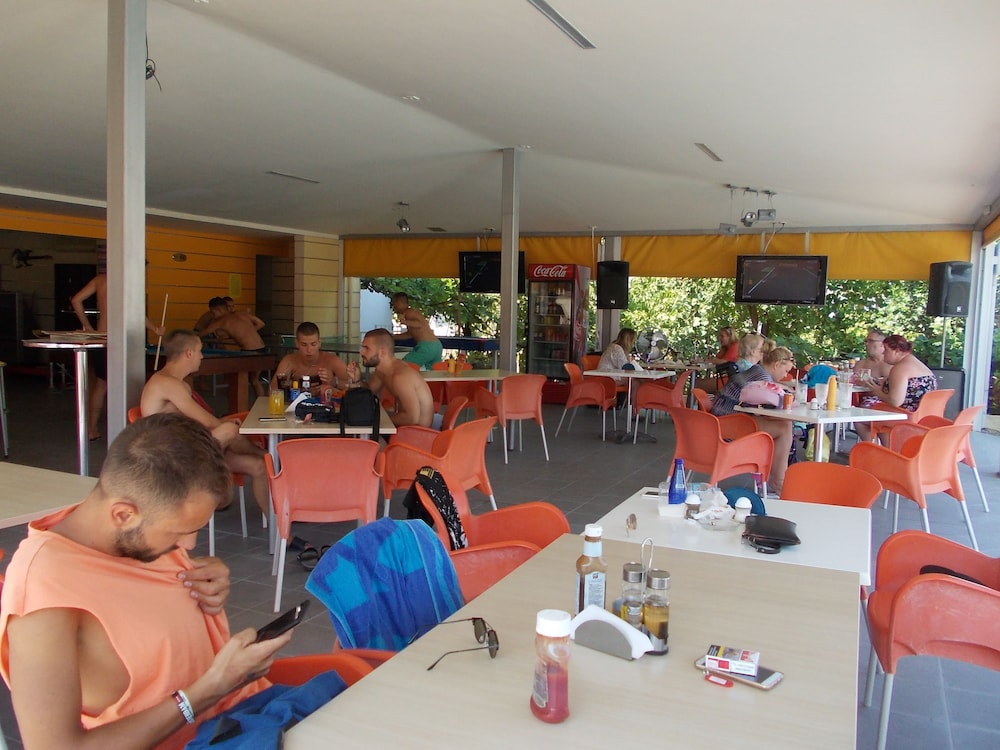 Kavos Central Gardens 24/42