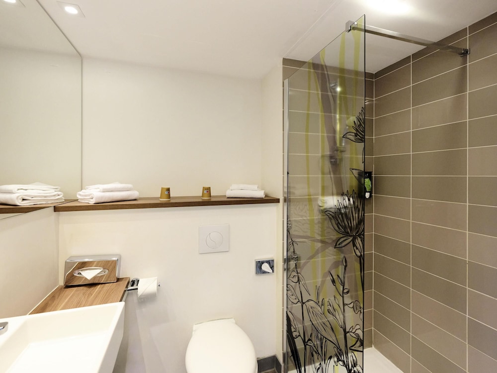 ibis Styles Bordeaux Begles 51/53