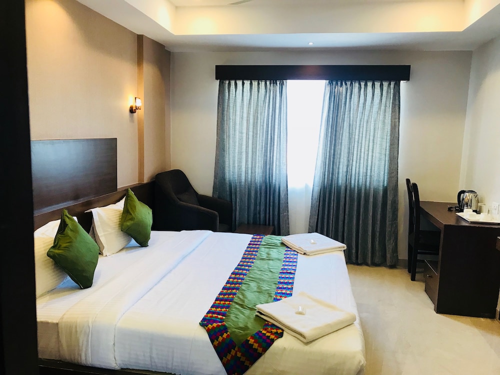 Regalia Inn & Suites 20/37