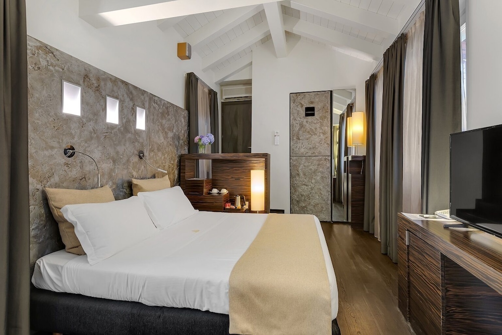 Hotel Ancora 31/68