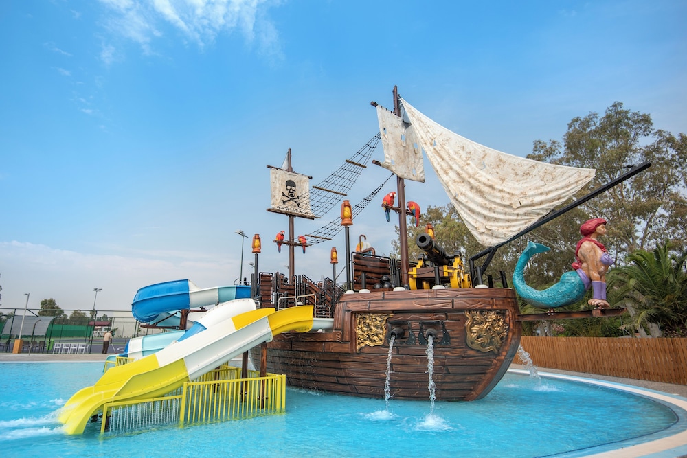Caravia Beach 51/64