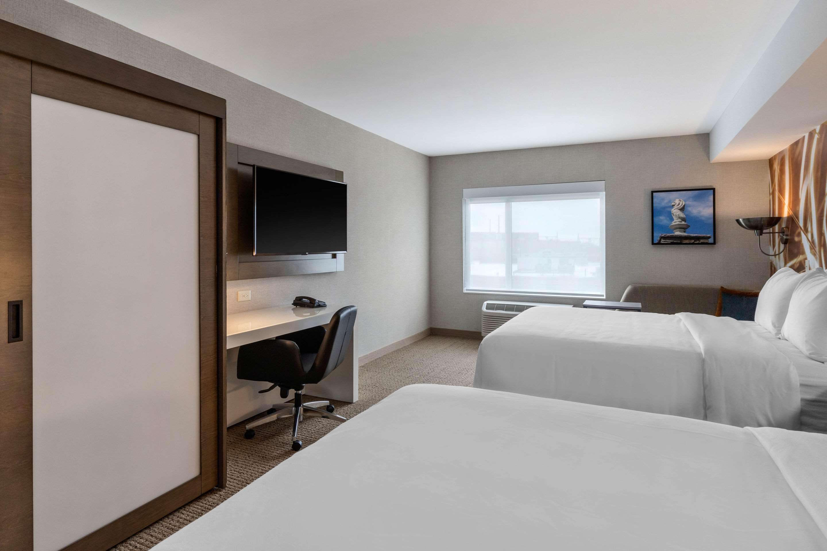 غرفة بسريرين كوين، Cambria Hotel West Orange 2/4