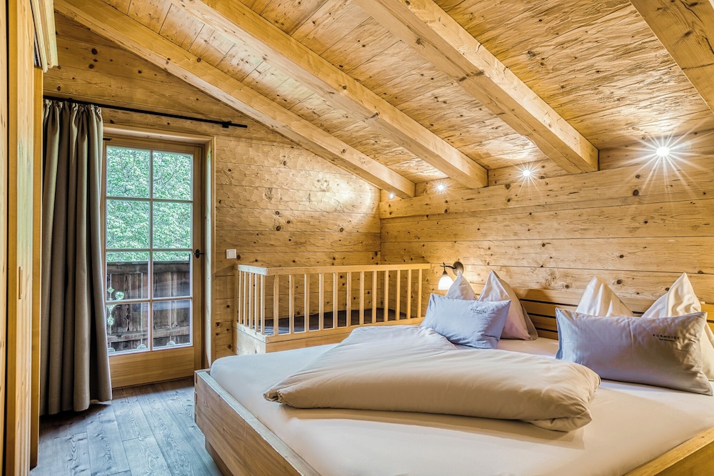 2 Bedrooms, Deluxe, Chalet, 2 Double Beds, Sofa, Private Spa