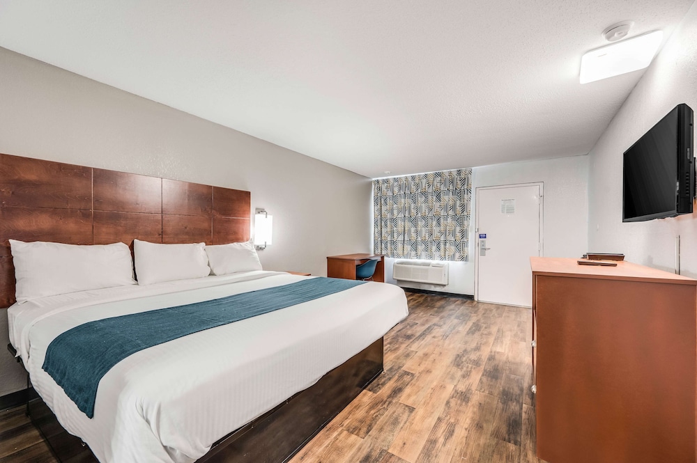 Motel6 Tupelo, MS - Downtown 12/37