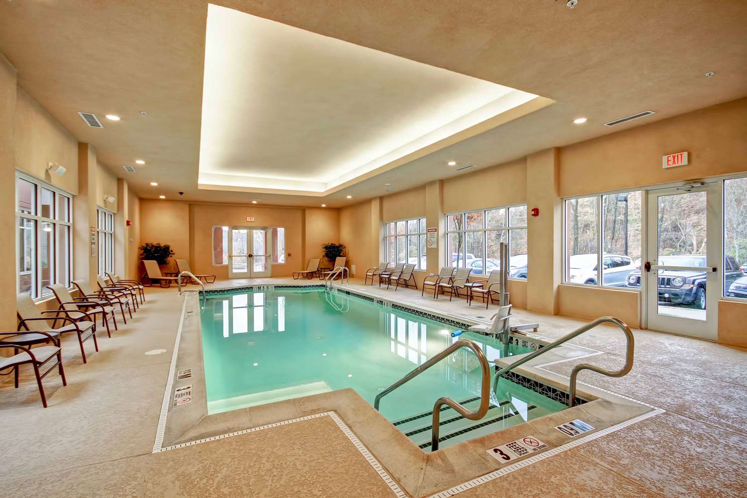 swimming pool spa