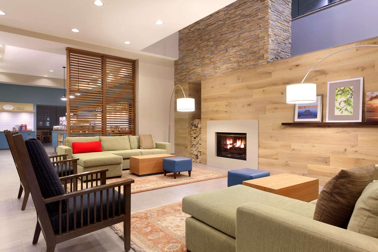 Country Inn & Suites by Radisson, Bloomington at Mall of America 8/18