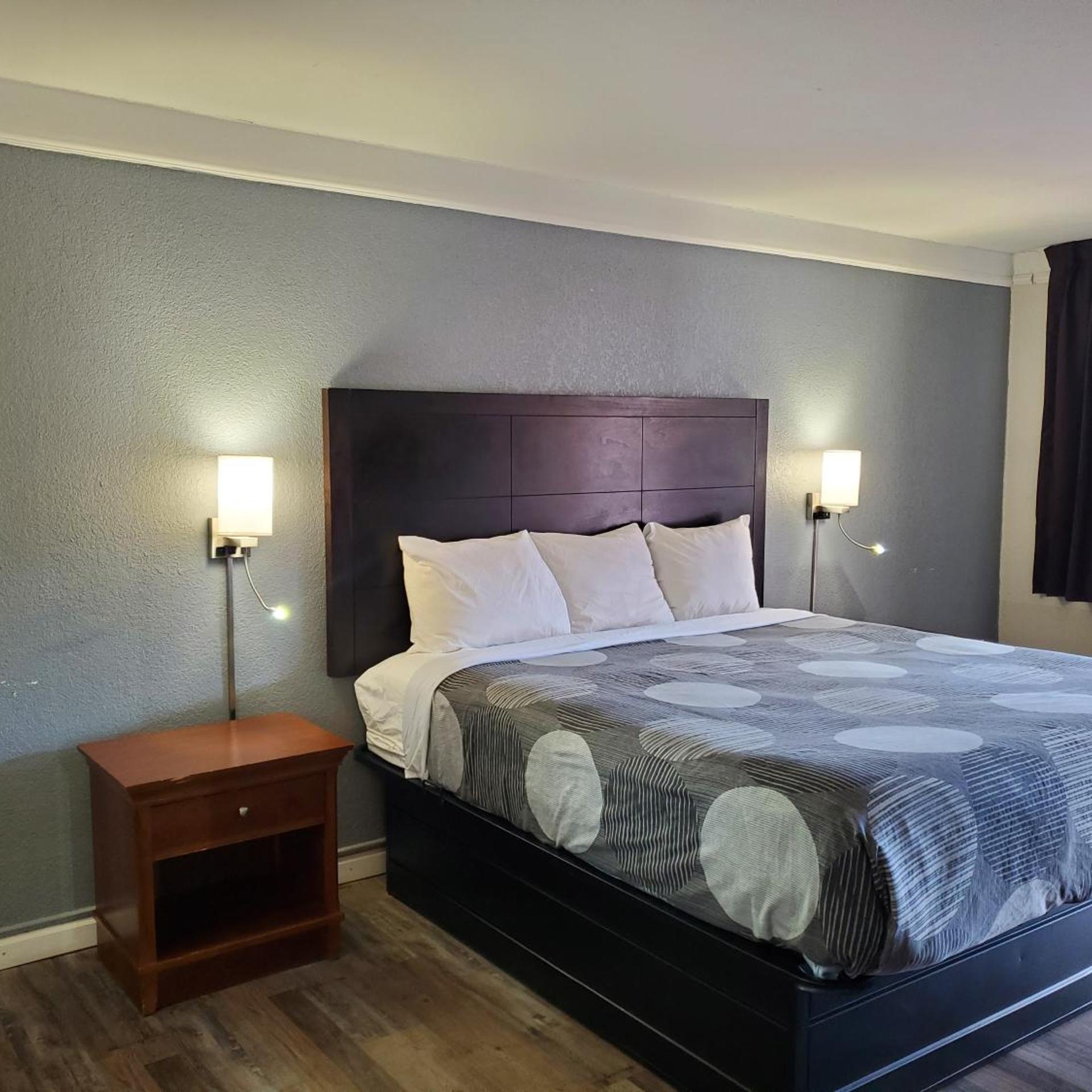 غرفة بسرير كينج، Relax Inn 2/10