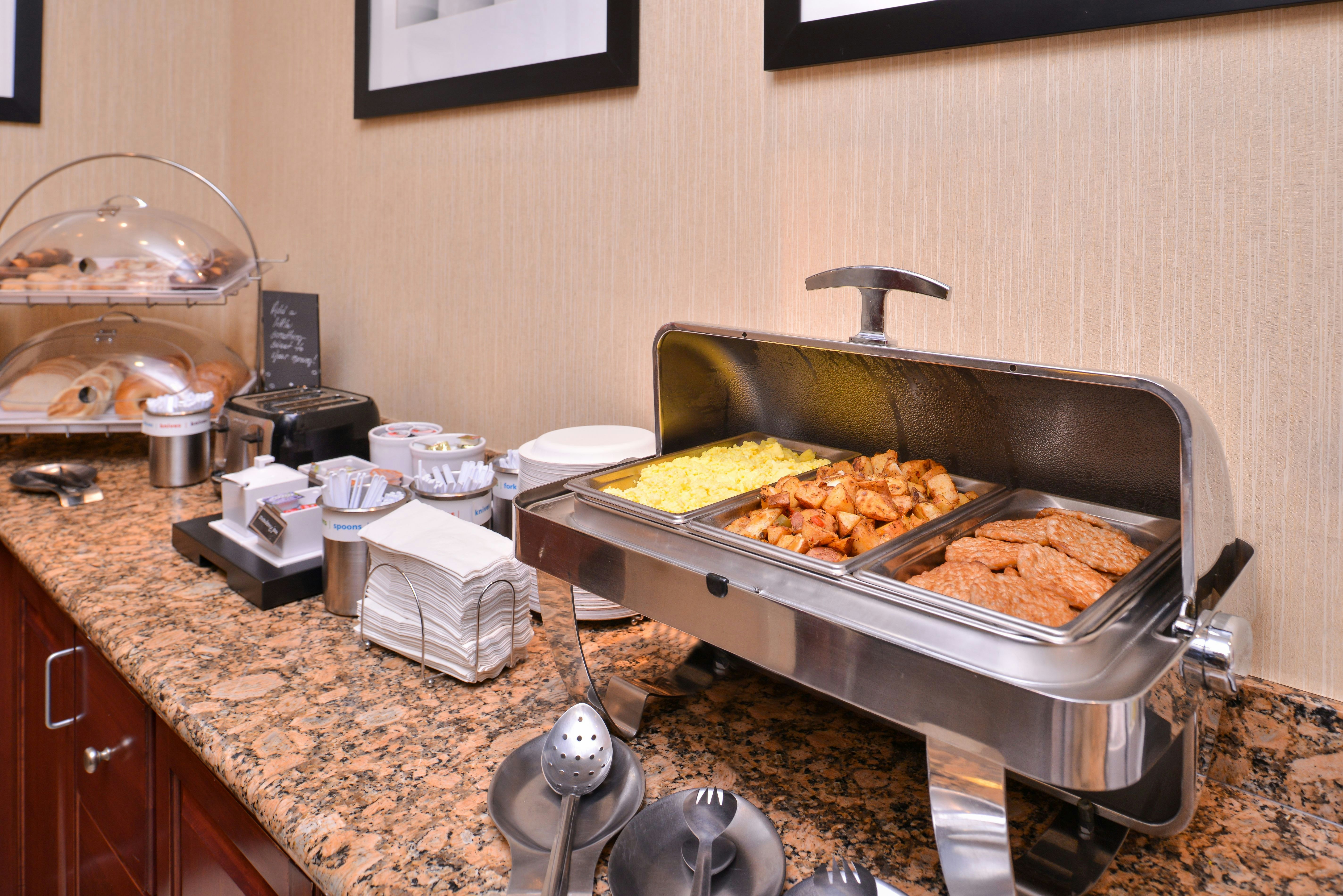 Hampton Inn York 27/48