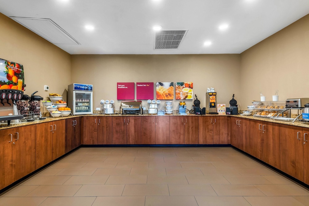 Comfort Suites Denver Near Anschutz Medical Campus 9/30
