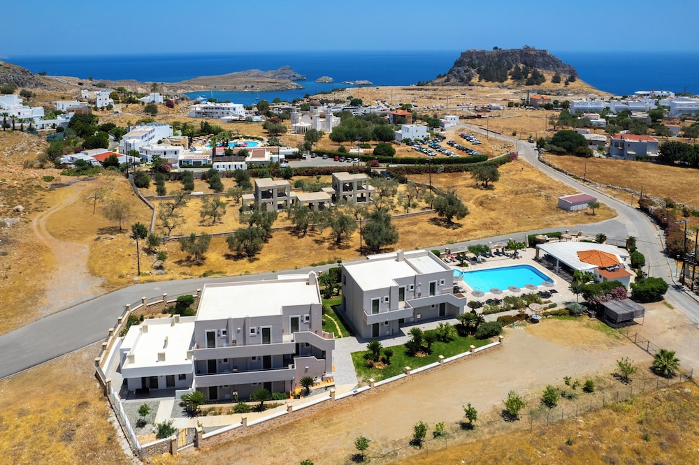 Eleni Apart Hotel 2/69