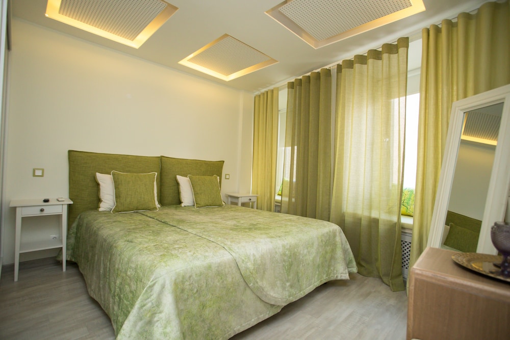 Opus One Luxury Guest House 15/50