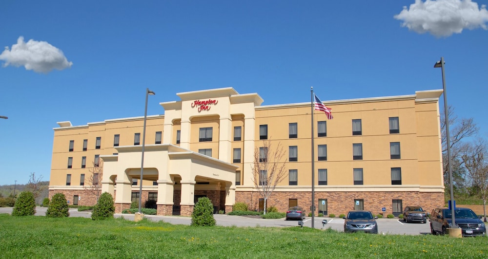 Hampton Inn Fayetteville 3/62