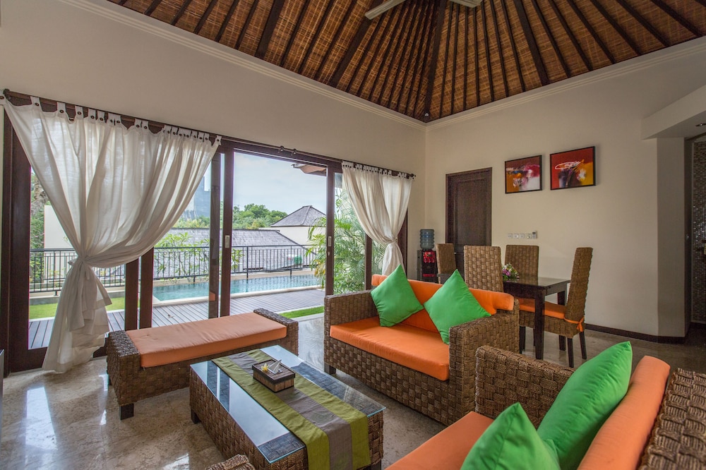 The Reika Villa 45/69