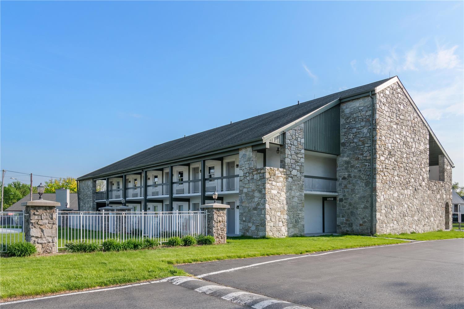 SureStay Studio by Best Western Paradise Lancaster County 1/27