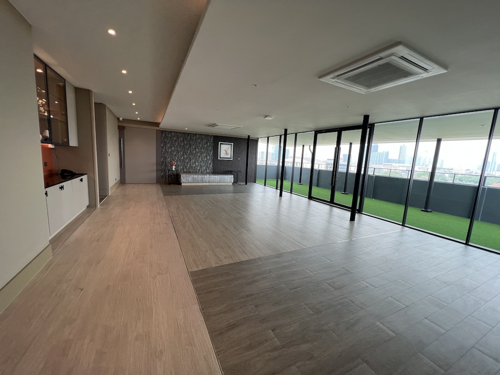 ARNI Skye Hotel 32/37