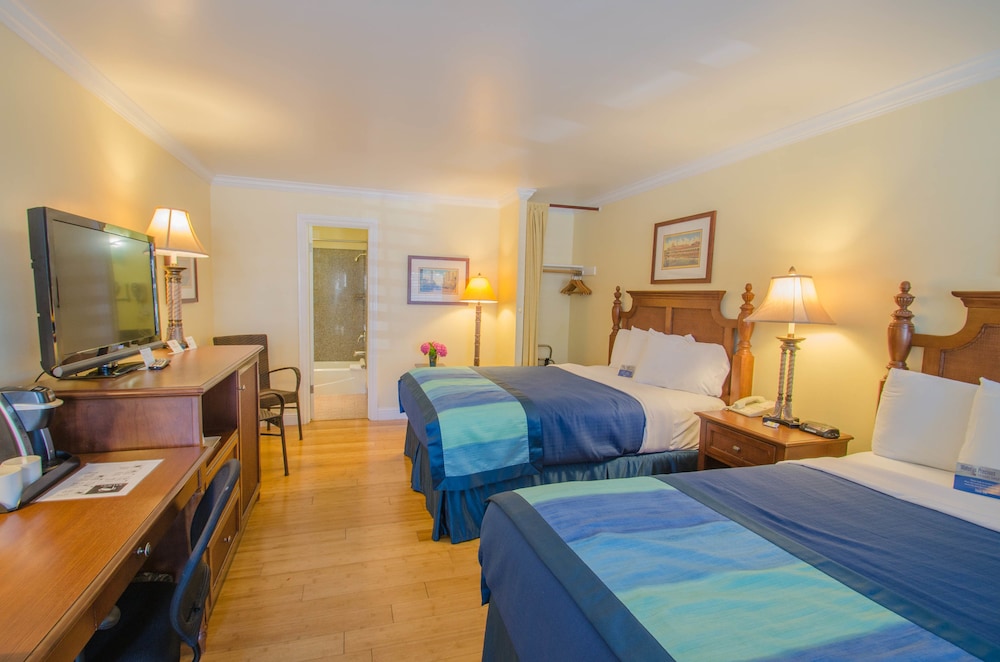 STANDARD, 2 QUEEN BEDS