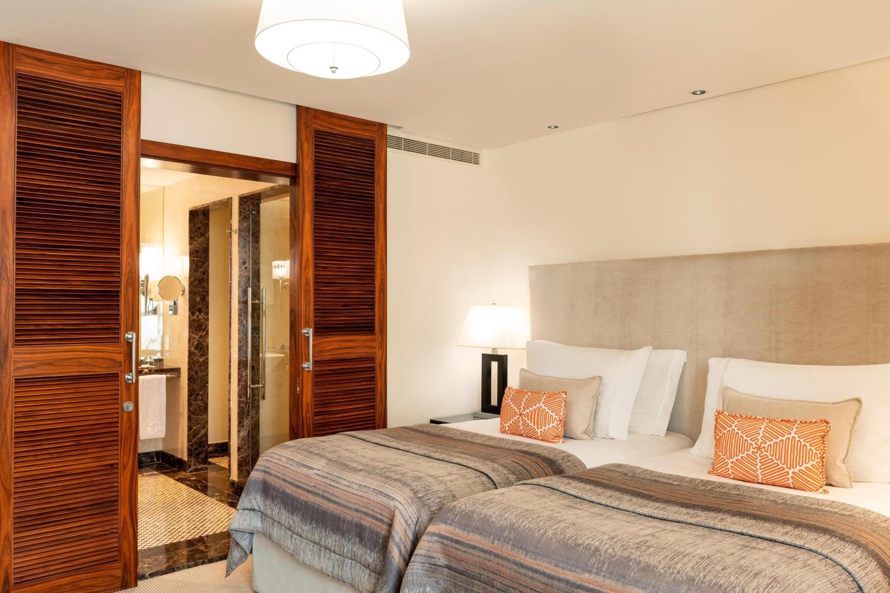1 Bedroom, Superior, Deluxe, Suite, Twin Beds, Pool Access