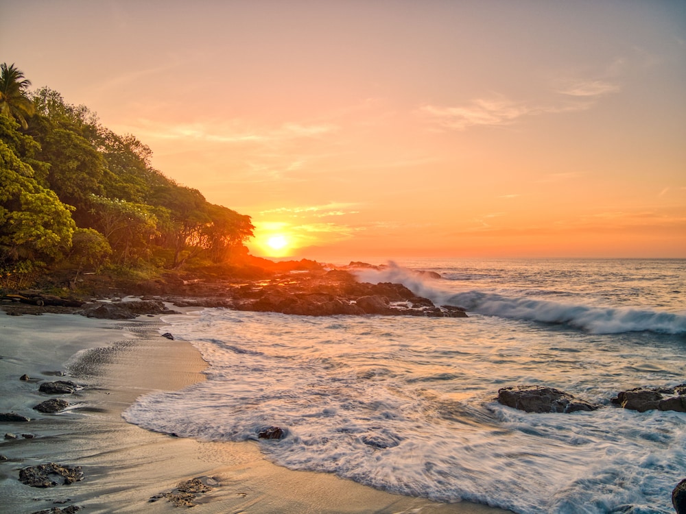 Ylang Ylang Beach Resort 71/78