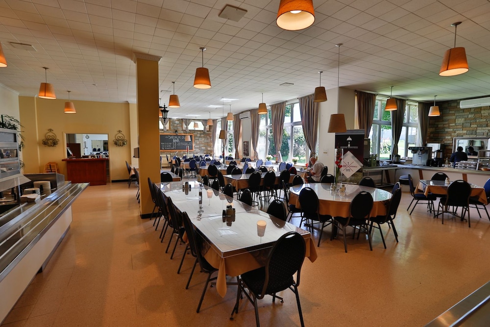 Manoir D'youville 28/50