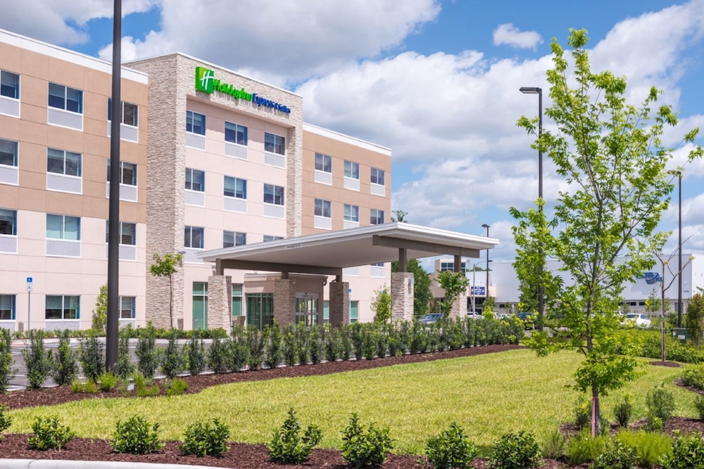 Holiday Inn Express Suites Tampa North Wesley Chapel 1/62