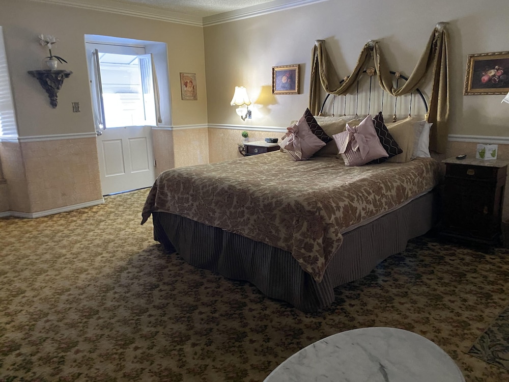 Gunn House Hotel 9/62