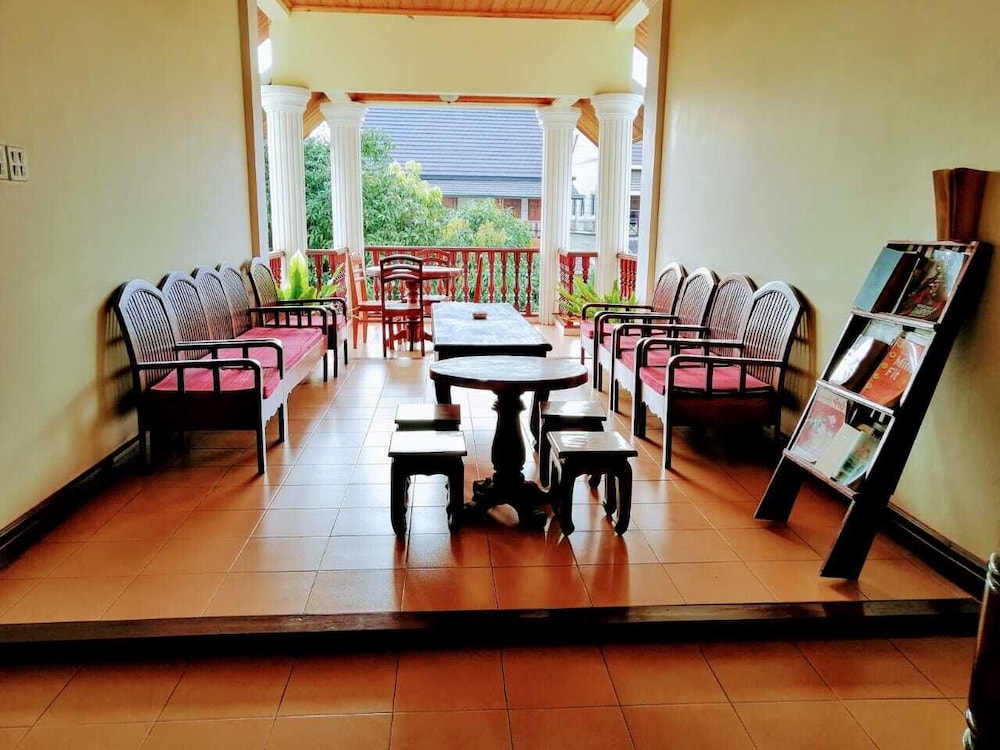 Phonepraseuth Guesthouse 56/69