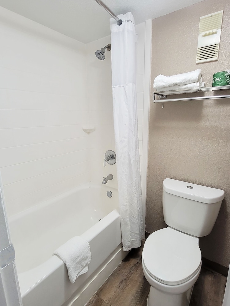 غرفة أساسية بسرير كينج، San Antonio Near South Texas Medical Ctr 3/3