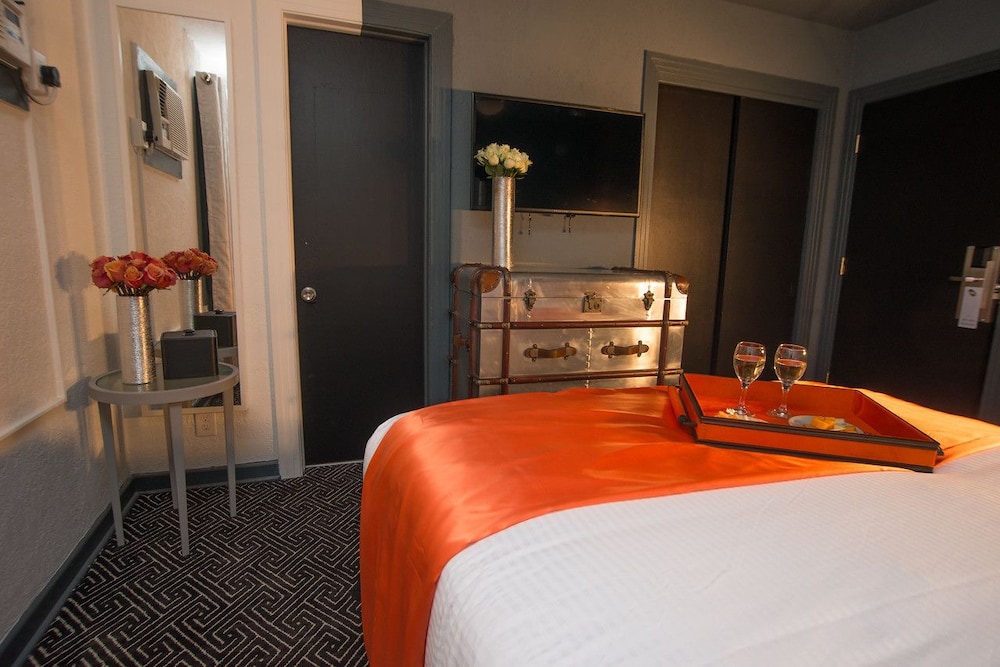 Avalon Hotel Downtown St Petersburg 21/53