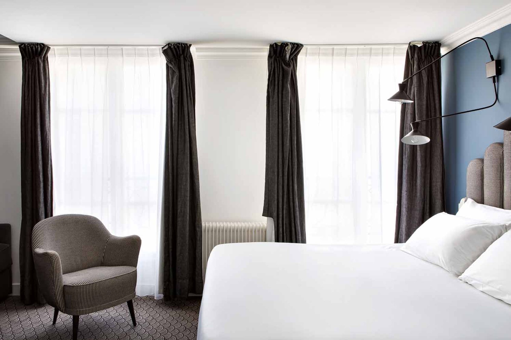 Hotel Paradis 7/21