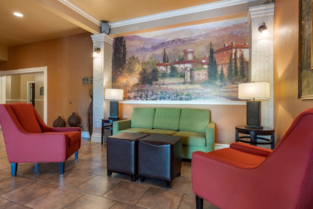 Comfort Inn & Suites Ukiah Mendocino County 21/34