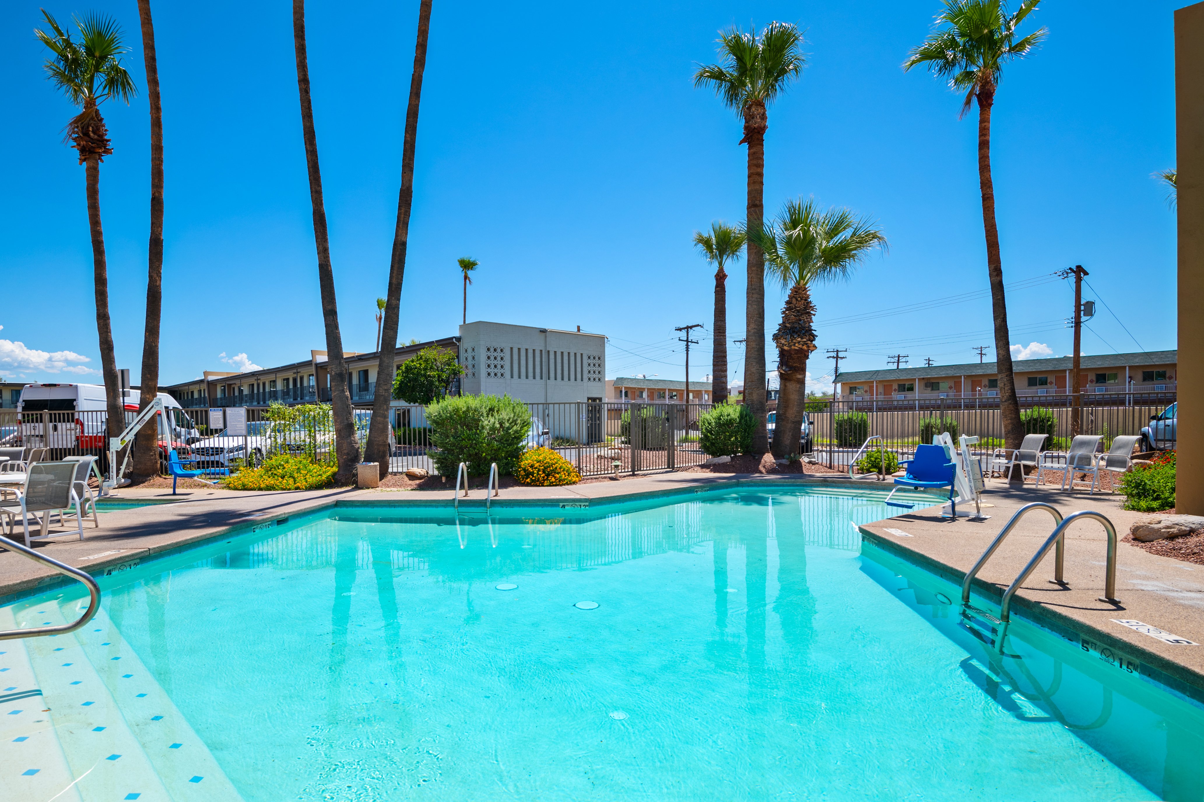 Red Roof Inn Tucson Downtown University 17/22