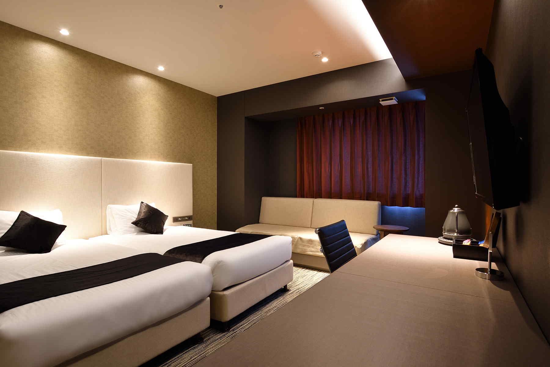 Executive, Twin Beds, Sofa
