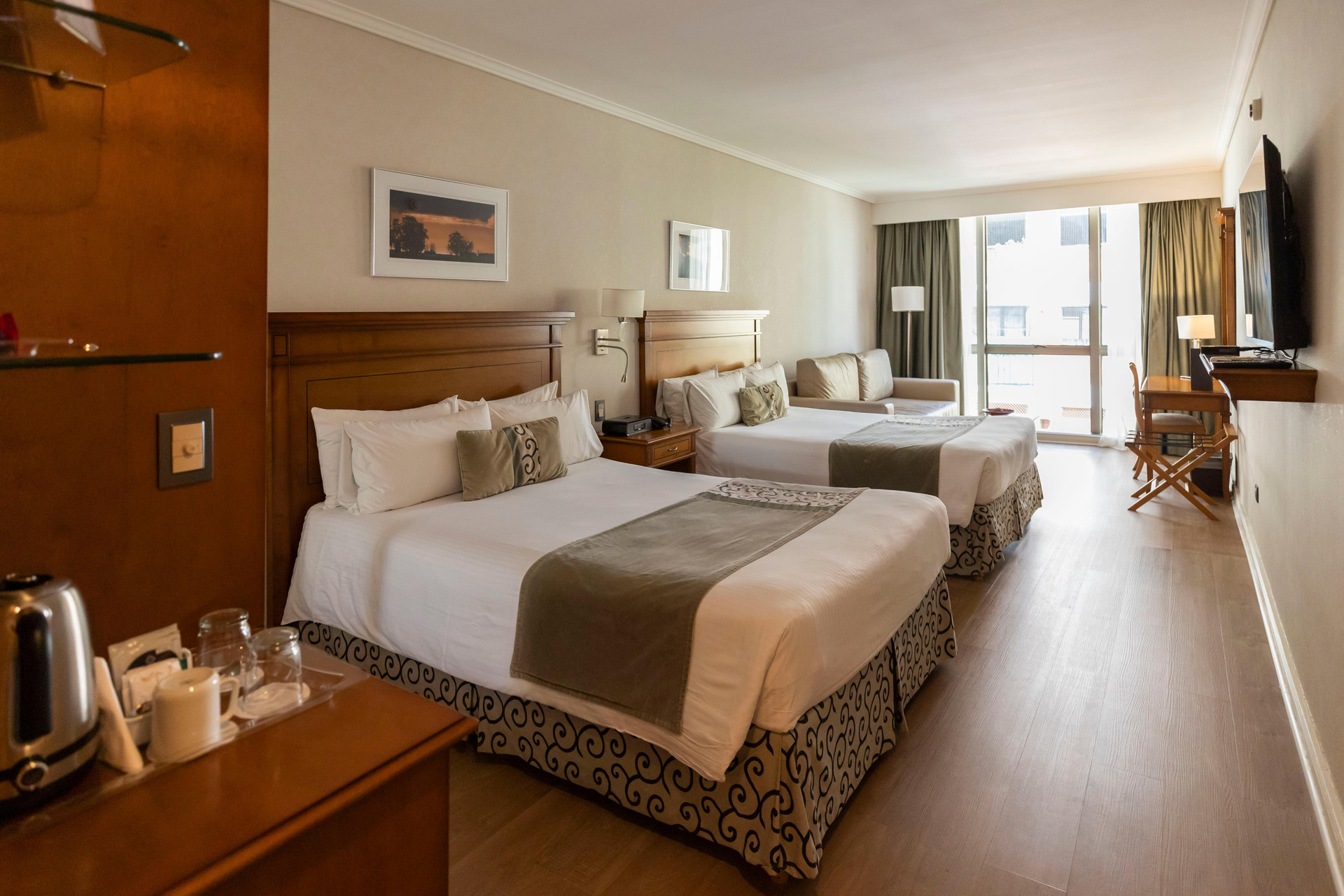 Deluxe, Double Bed