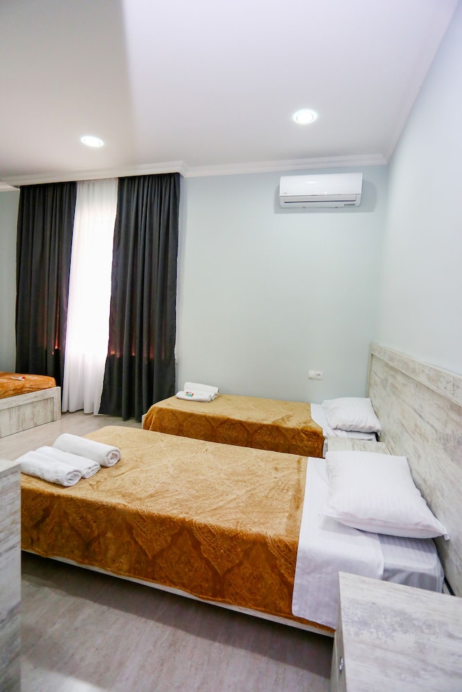 Hotel City Kutaisi 1/25