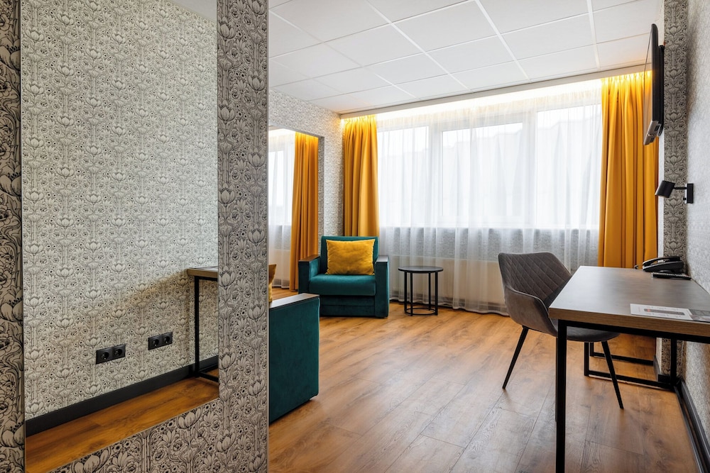 Metropol Hotel 40/59