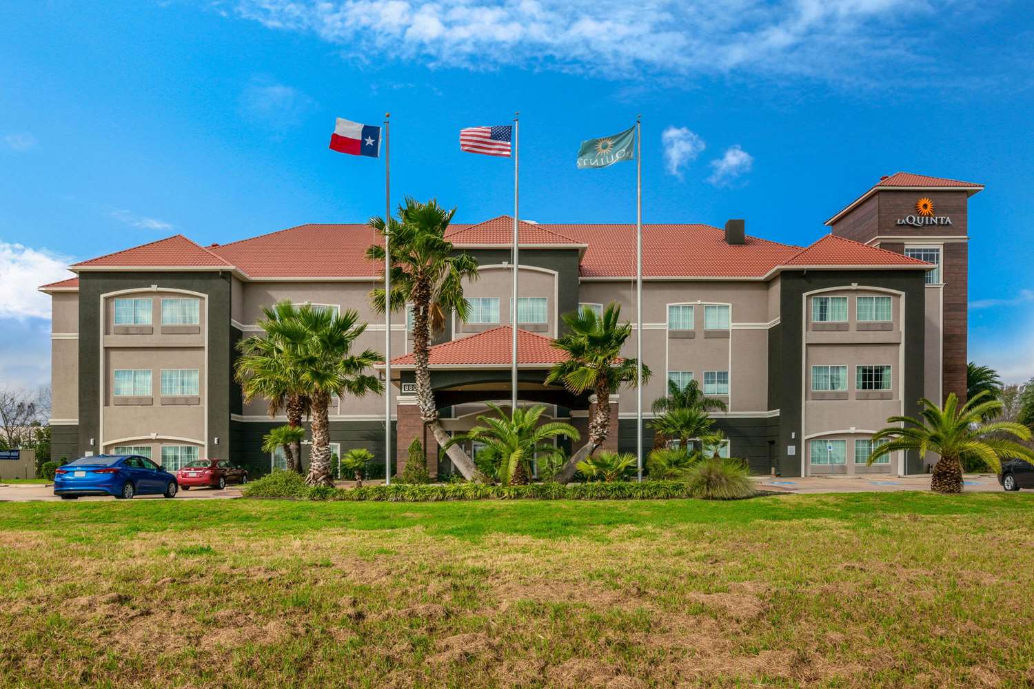 La Quinta Inn & Suites by Wyndham Alvin 52/55