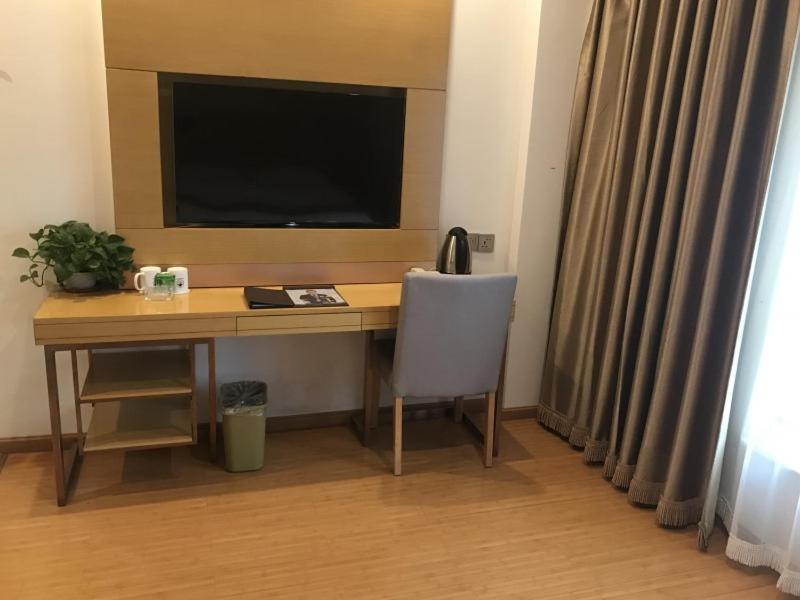 GreenTree Inn Tianjin DongLi Development Zone Huamingzhen Airport Express Hotel 30/36