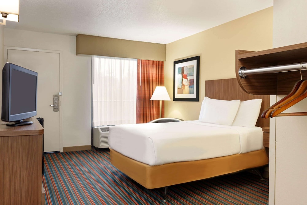 Baymont by Wyndham Nashville 23/53