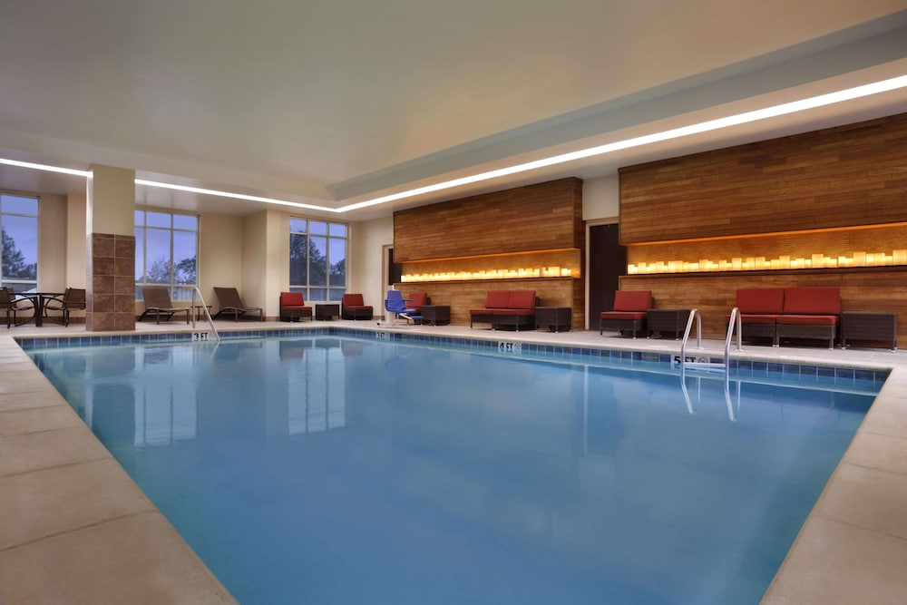 Embassy Suites by Hilton Jackson North Ridgeland 11/57