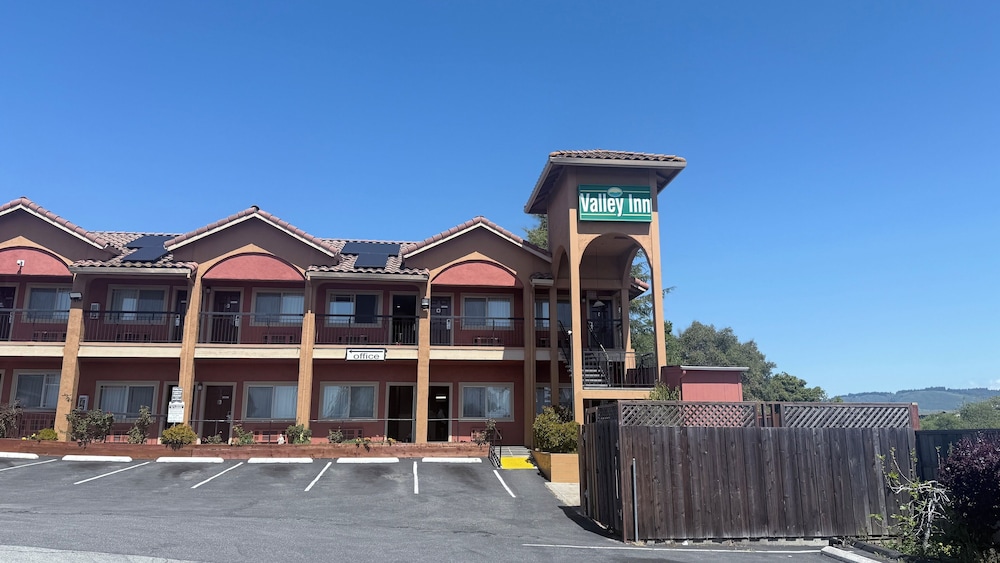Valley Inn 2/44