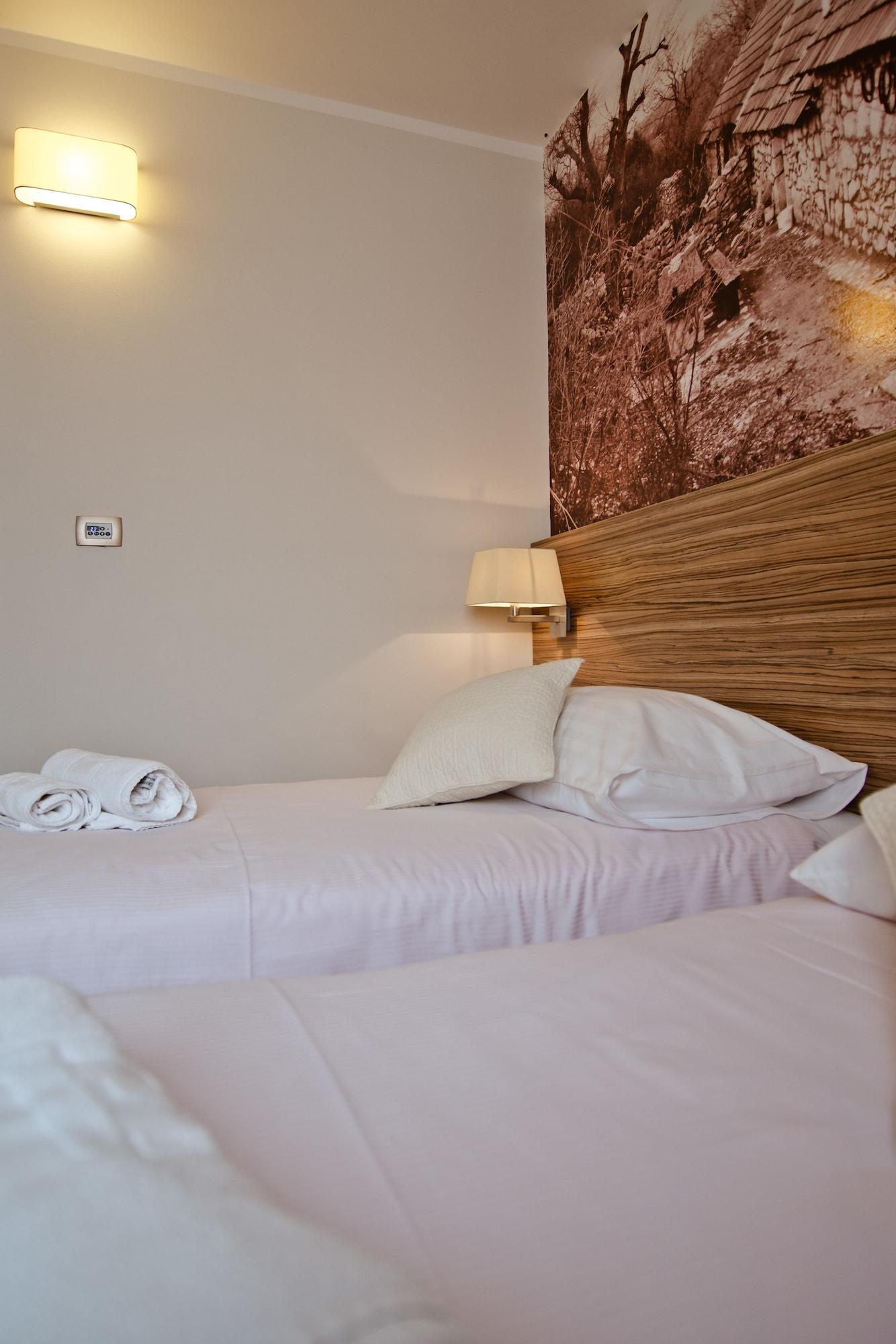 غرفة قياسية بسرير مزدوج أو سريرين منفصلين بإطلالة على المدينة، Medjugorje Hotel Spa 6/10