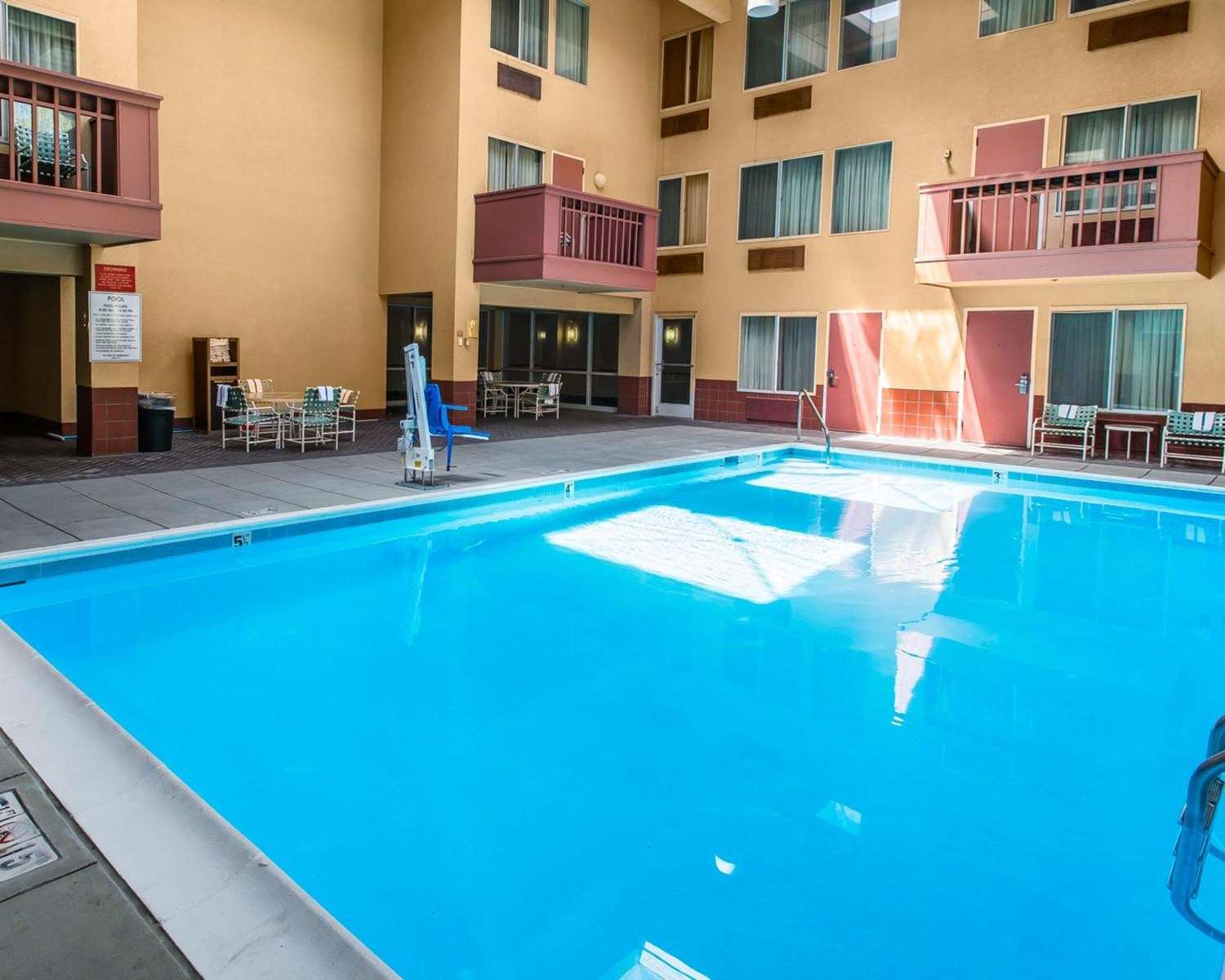 Quality Inn and Conference Center Greeley Downtown 23/27