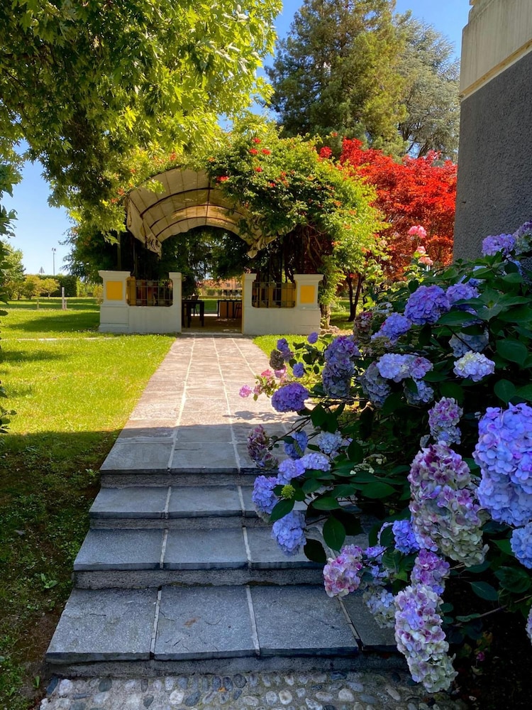 HOTEL VILLA MALPENSA photo3