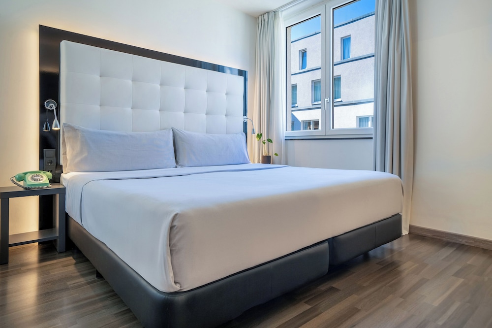 Hotel INNSiDE by Melia Berlin Mitte 15/70