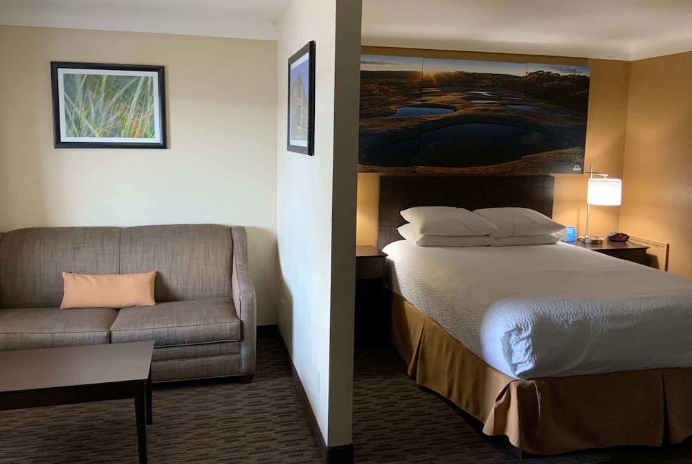 Days Inn by Wyndham Wauseon 18/49